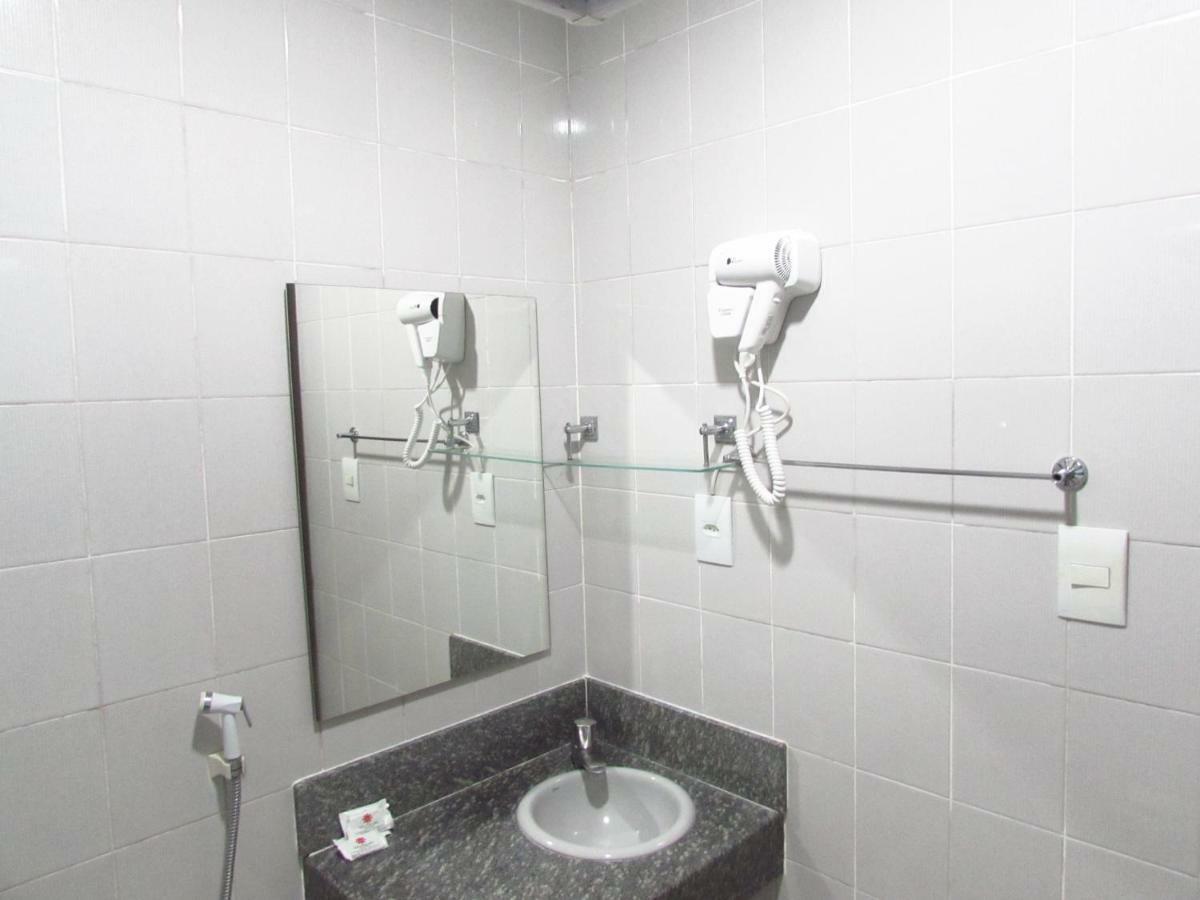 Thanharu Praia Hotel Anchieta Szoba fotó
